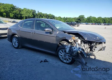 2024 Toyota Camry Le из США, поврежденный, VIN 4T1R11AK7RU881209